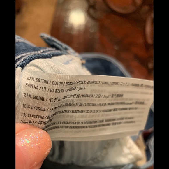 Hollister | denim high-rise short short | 3; w26 - Picture 3 of 4